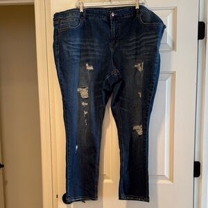 Casual Distressed Boyfriend Jeans in Dark Blue